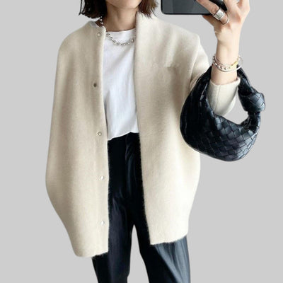 Cárdigan Suave de Lana Grace: Confort y Estilo para Mujer