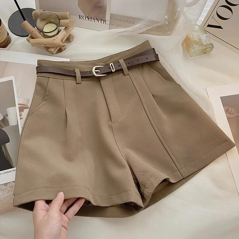 Camila – Shorts Elegantes con Cinturón